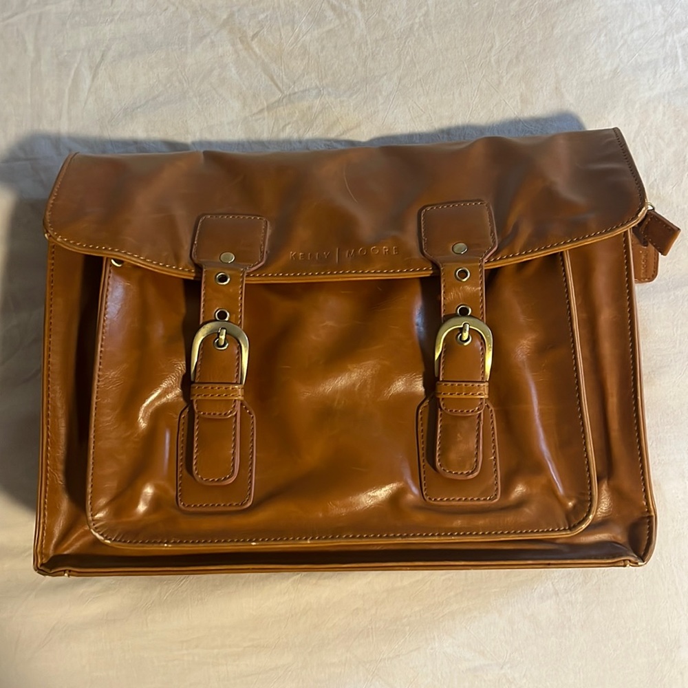 Kelly Moore Bag - camera / diaper bag